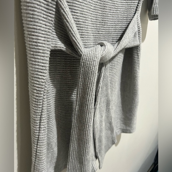 Dynamite Dress - Picture 2 of 4